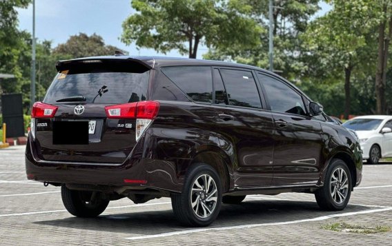 White Toyota Innova 2022 for sale in Makati-7