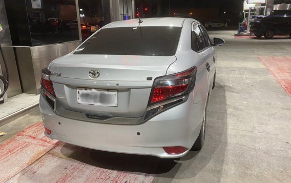 Selling White Toyota Vios 2016 in Makati-5