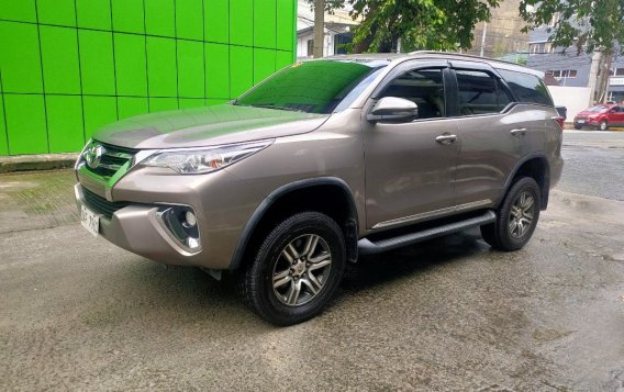 White Toyota Fortuner 2018 for sale in Automatic-2