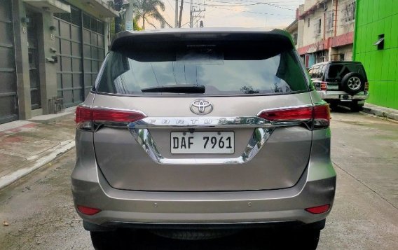 White Toyota Fortuner 2018 for sale in Automatic-5