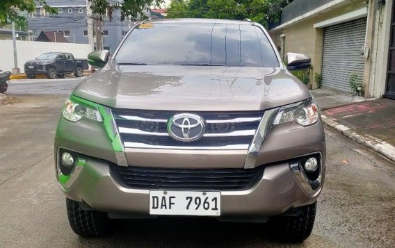 White Toyota Fortuner 2018 for sale in Automatic