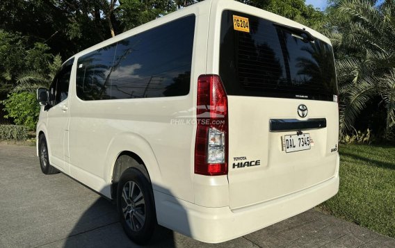 2019 Toyota Hiace  GL Grandia M/T in Las Piñas, Metro Manila-3