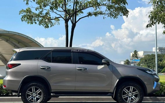 2017 Toyota Fortuner in Makati, Metro Manila-10