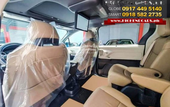 2023 Toyota Sienna in Taguig, Metro Manila-8