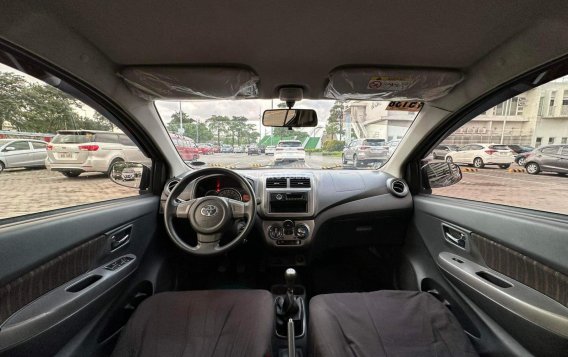 2017 Toyota Wigo  1.0 E MT in Makati, Metro Manila-5
