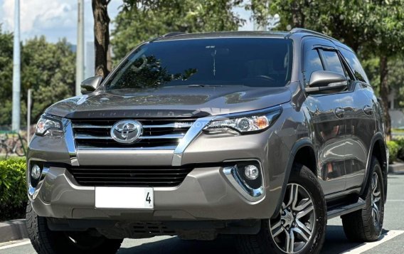 2017 Toyota Fortuner 2.4 G Gasoline 4x2 AT in Makati, Metro Manila-1