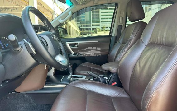 2017 Toyota Fortuner 2.4 G Gasoline 4x2 AT in Makati, Metro Manila-15