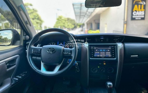 2017 Toyota Fortuner 2.4 G Gasoline 4x2 AT in Makati, Metro Manila-17