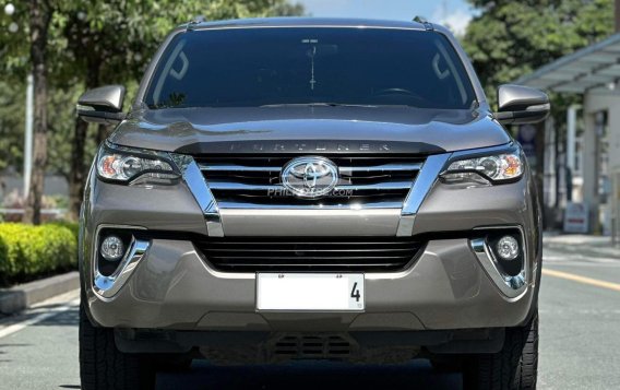 2017 Toyota Fortuner  2.7 G Gas A/T in Makati, Metro Manila