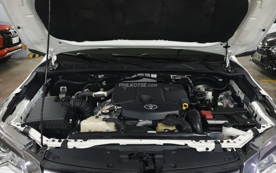 2017 Toyota Fortuner  2.4 G Diesel 4x2 AT in Quezon City, Metro Manila-15