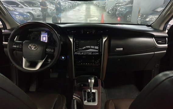 2016 Toyota Fortuner  2.4 V Diesel 4x2 AT in Quezon City, Metro Manila-8