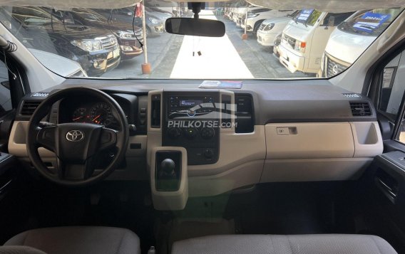 2021 Toyota Hiace in Pasay, Metro Manila-12