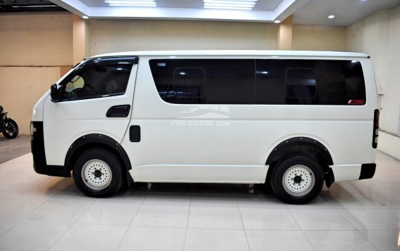 2017 Toyota Hiace  Commuter 3.0 M/T in Lemery, Batangas-10