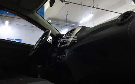 2017 Toyota Wigo  1.0 E MT in Quezon City, Metro Manila-16