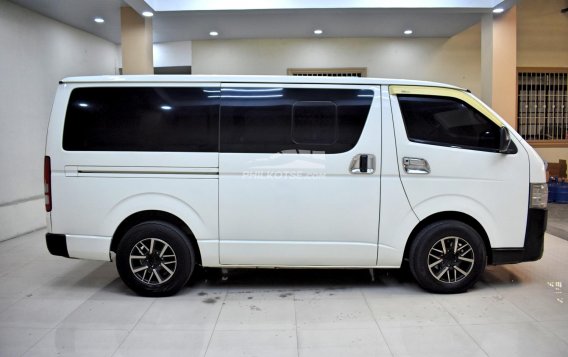 2015 Toyota Hiace  Commuter 3.0 M/T in Lemery, Batangas-16