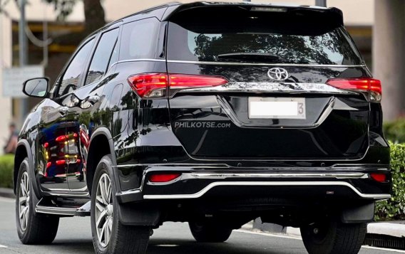 2018 Toyota Fortuner in Makati, Metro Manila-14