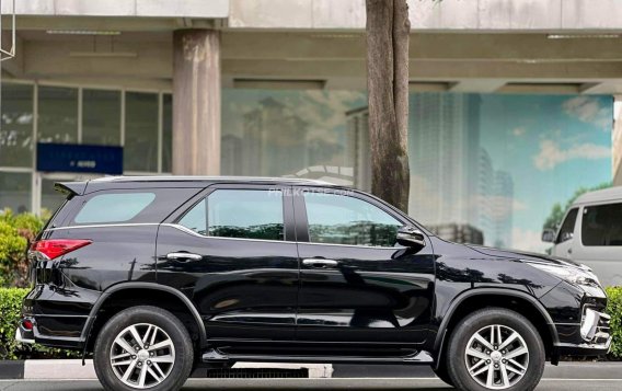 2018 Toyota Fortuner in Makati, Metro Manila-13