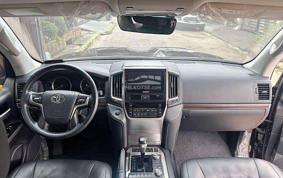 2019 Toyota Land Cruiser in Bacoor, Cavite-2