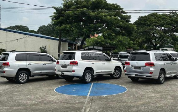 2018 Toyota Land Cruiser VX 3.3 4x4 AT in Manila, Metro Manila-3