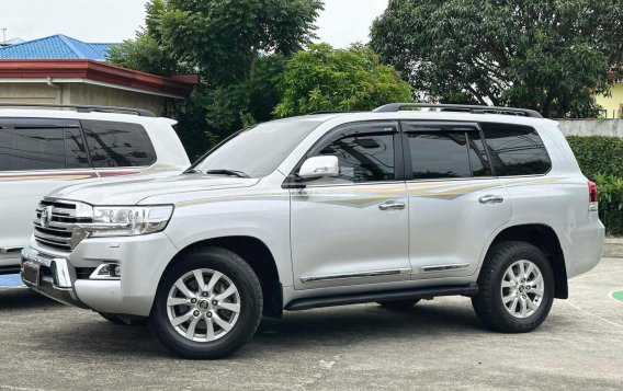 2018 Toyota Land Cruiser VX 3.3 4x4 AT in Manila, Metro Manila-6