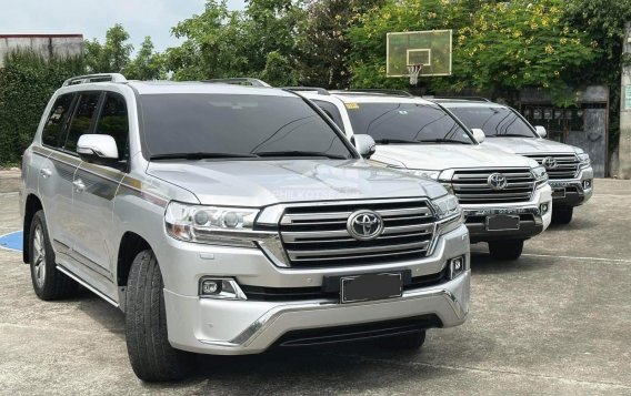 2018 Toyota Land Cruiser VX 3.3 4x4 AT in Manila, Metro Manila-10