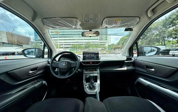 2022 Toyota Avanza E 1.3 CVT in Makati, Metro Manila-3