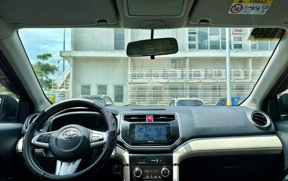 2019 Toyota Rush  1.5 G AT in Makati, Metro Manila-9