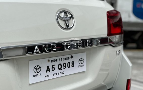 2019 Toyota Land Cruiser Premium 4.5 4x4 White Pearl AT in Manila, Metro Manila-4
