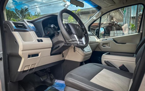 2019 Toyota Hiace  GL Grandia A/T in Manila, Metro Manila-2