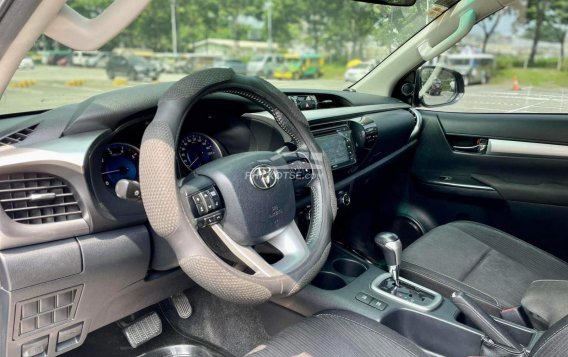 2017 Toyota Hilux  2.4 G DSL 4x2 A/T in Makati, Metro Manila-3