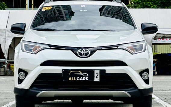2018 Toyota RAV4 in Makati, Metro Manila-8