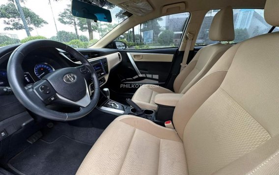 2017 Toyota Corolla Altis  1.6 G CVT in Makati, Metro Manila-3