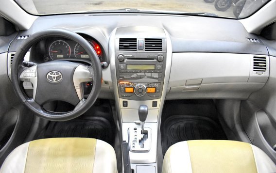 2013 Toyota Corolla in Lemery, Batangas-5