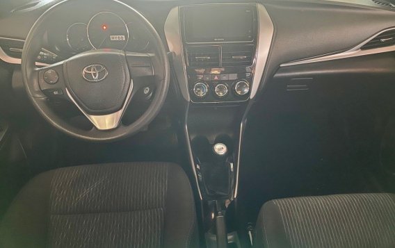 Selling White Toyota Vios 2021 in Quezon City-2