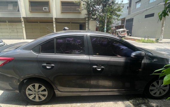 Selling White Toyota Vios 2016 in Quezon City-3