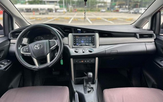 2021 Toyota Innova  2.8 E Diesel AT in Makati, Metro Manila-9