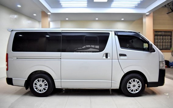 2019 Toyota Hiace  Commuter 3.0 M/T in Lemery, Batangas-1