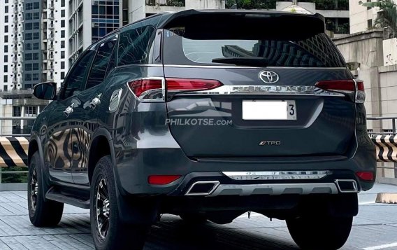 2017 Toyota Fortuner  2.4 G Diesel 4x2 AT in Makati, Metro Manila-6