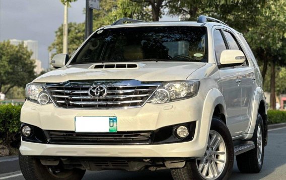 White Toyota Fortuner 2014 for sale in Makati-6