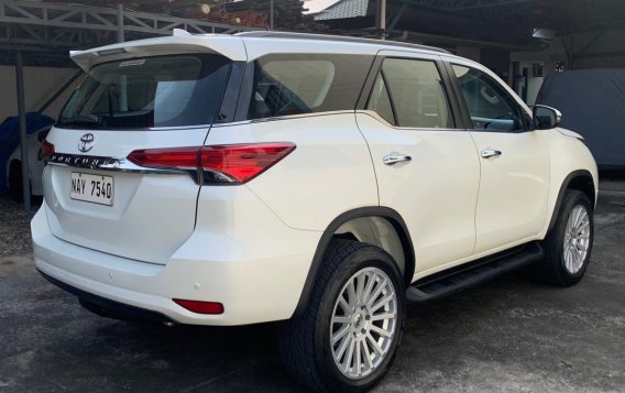 Pearl White Toyota Fortuner 2018 for sale in Automatic-5