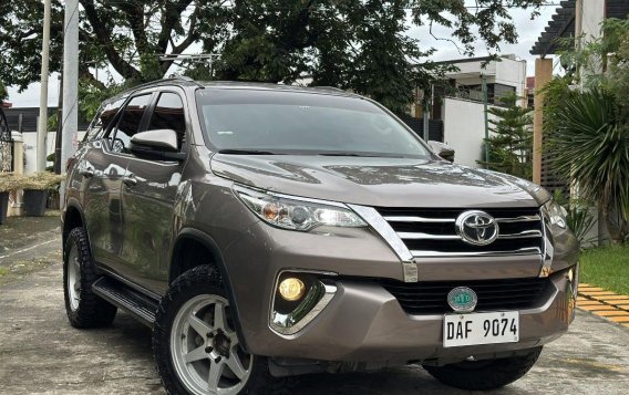 White Toyota Fortuner 2018 for sale in Automatic