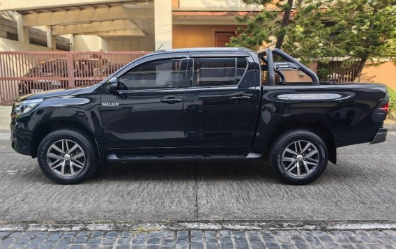 White Toyota Hilux 2020 for sale in Parañaque-2