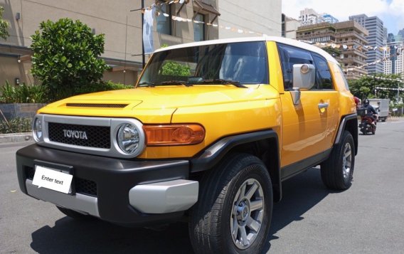 Selling White Toyota Fj Cruiser 2016 in Pasig