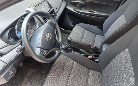 White Toyota Vios 2018 for sale in Quezon City-3