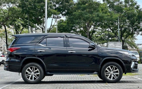 Sell White 2019 Toyota Fortuner in Makati-7