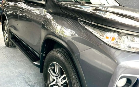 Sell White 2017 Toyota Fortuner in Las Piñas-4