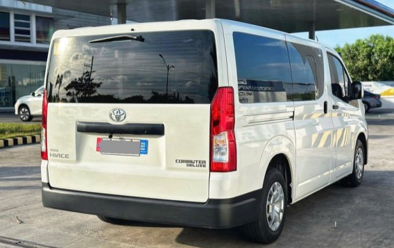 White Toyota Hiace 2022 for sale in Manila-4