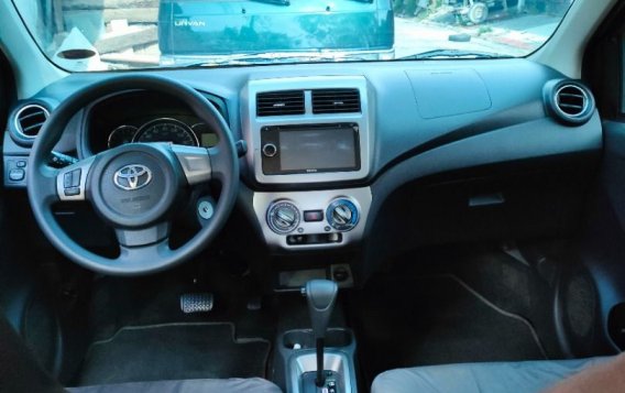 Sell White 2018 Toyota Wigo in Marikina-6