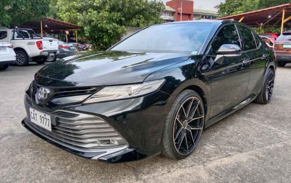 Selling White Toyota Camry 2020 in Pasig-8