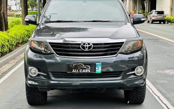 White Toyota Fortuner 2012 for sale in Makati